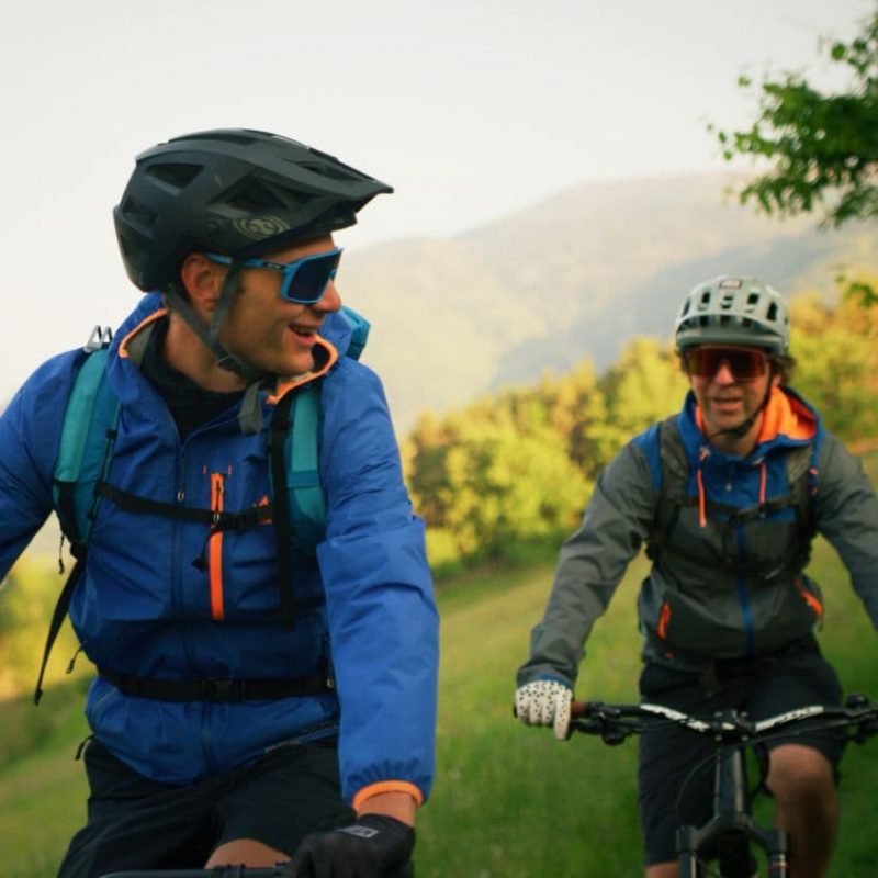 Bergsommer Familienaktivitäten Wandern Südtirol Olang Fahrradwegen im Pustertal Klettern Golfen Nordic Walking Fischen Bogenschießen Canyoning Hochseilgarten (2) Bergsommer Familienaktivitäten Wandern Südtirol Olang Fahrradwegen im Pustertal Klettern Golfen Nordic Walking Fischen Bogenschießen Canyoning Hochseilgarten (2)