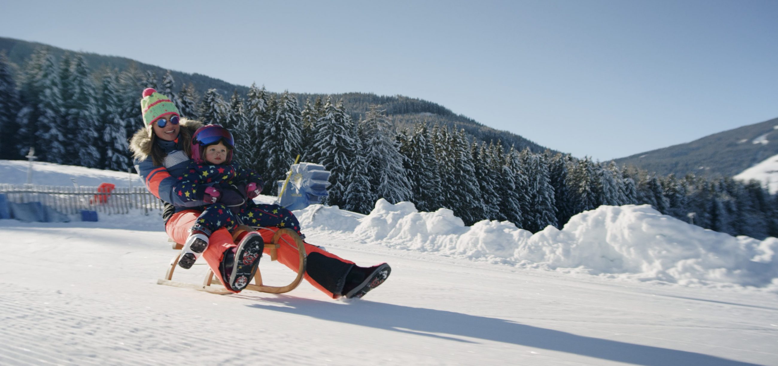 Skifahren in den Dolomiten Berggipfel Skiurlaub Kronplatz Sütirol Olang Langlaufen beschilderte Wanderwege Schneeschuhwanderer Skitourengeher Rodelpartien (16) Skifahren in den Dolomiten Berggipfel Skiurlaub Kronplatz Sütirol Olang Langlaufen beschilderte Wanderwege Schneeschuhwanderer Skitourengeher Rodelpartien (16)