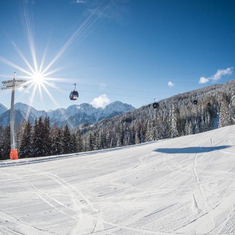 Skifahren in den Dolomiten Berggipfel Skiurlaub Kronplatz Sütirol Olang Langlaufen beschilderte Wanderwege Schneeschuhwanderer Skitourengeher Rodelpartien (4) Skifahren in den Dolomiten Berggipfel Skiurlaub Kronplatz Sütirol Olang Langlaufen beschilderte Wanderwege Schneeschuhwanderer Skitourengeher Rodelpartien (4)